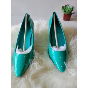 Turquoise Closed Toe Kitten Heel Pumps